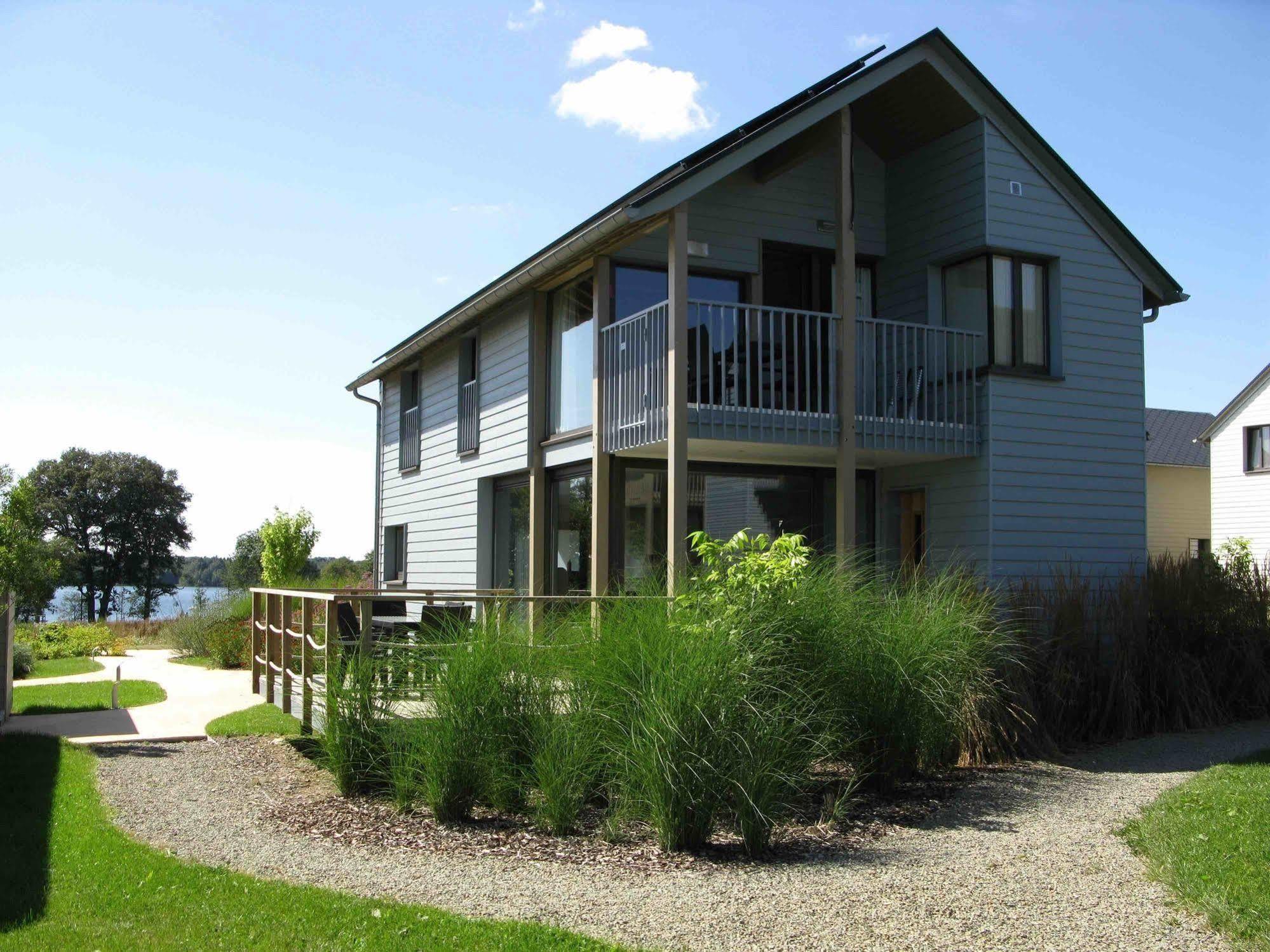 Golden Lakes Village Ardennes Boussu-lez-Walcourt Exteriör bild